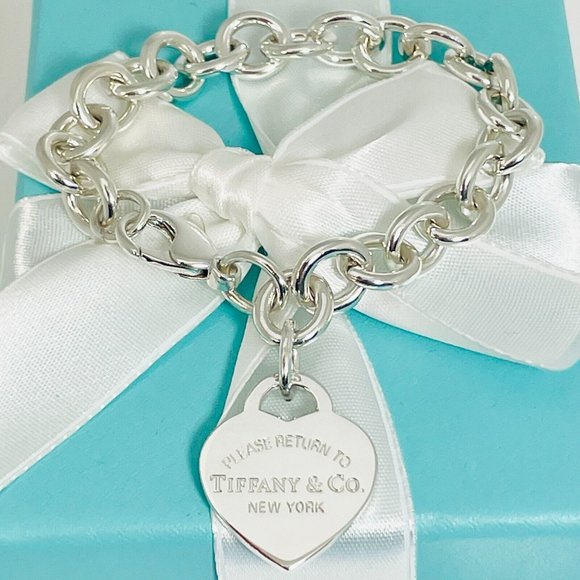 7" SMALL Please Return to Tiffany & Co Heart Tag Charm Bracelet in Silver